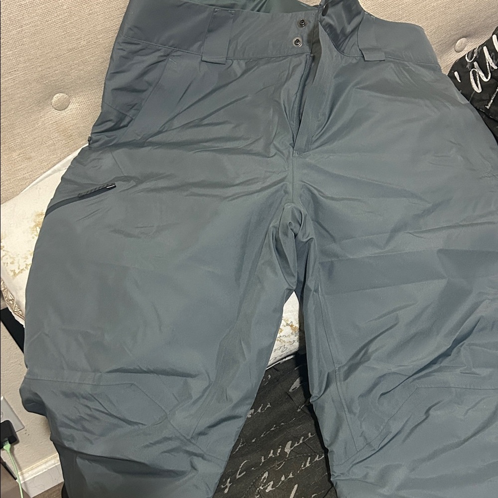 Patagonia Men's Insulated Powder Town Pants - Dark Gray